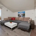 & Zaja Trogir