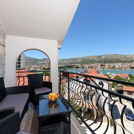 & Zaja Lägenhet Trogir