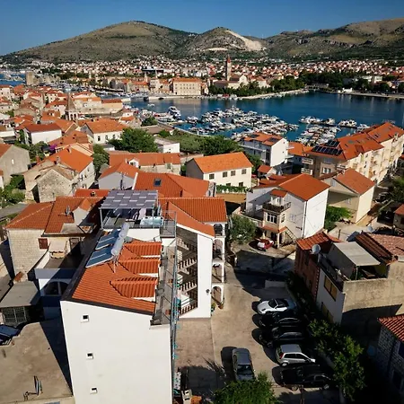 & Zaja Trogir