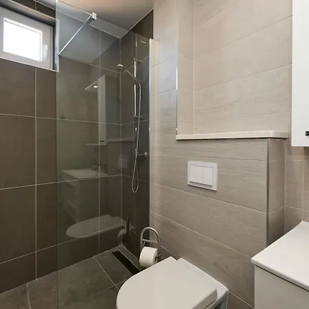 Appartement & žaja *