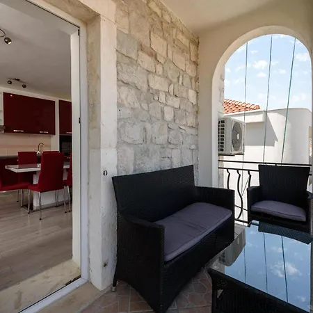 & žaja Appartement *