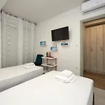 & Zaja Apartment *