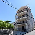 Apartment & Zaja *