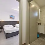 & Zaja Apartment *