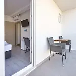 & Zaja Apartment *