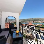 & Zaja Apartment Trogir