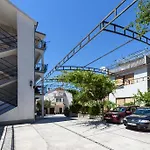 Apartment & Zaja