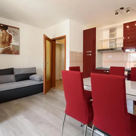& Zaja Apartment