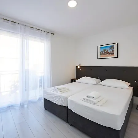 & Zaja Apartment *