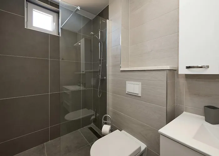 Appartement & Zaja *